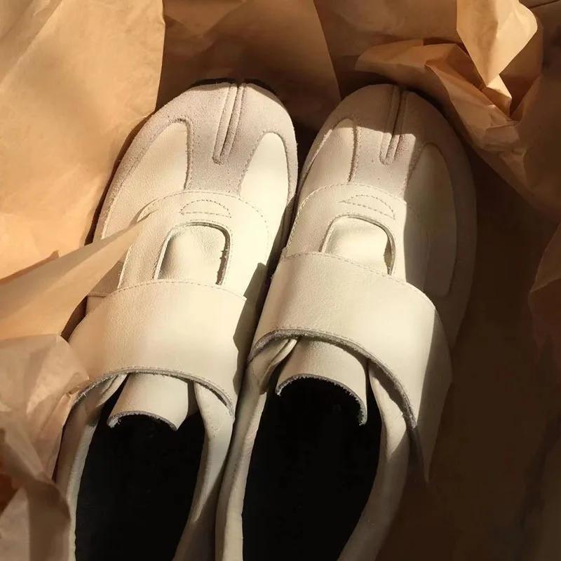 Fashion White Round Split Toe Colorblock Sneakers Japanese Style Hook & Loop Women Shoes Comfortable Breathable Flats Chaussure Femme