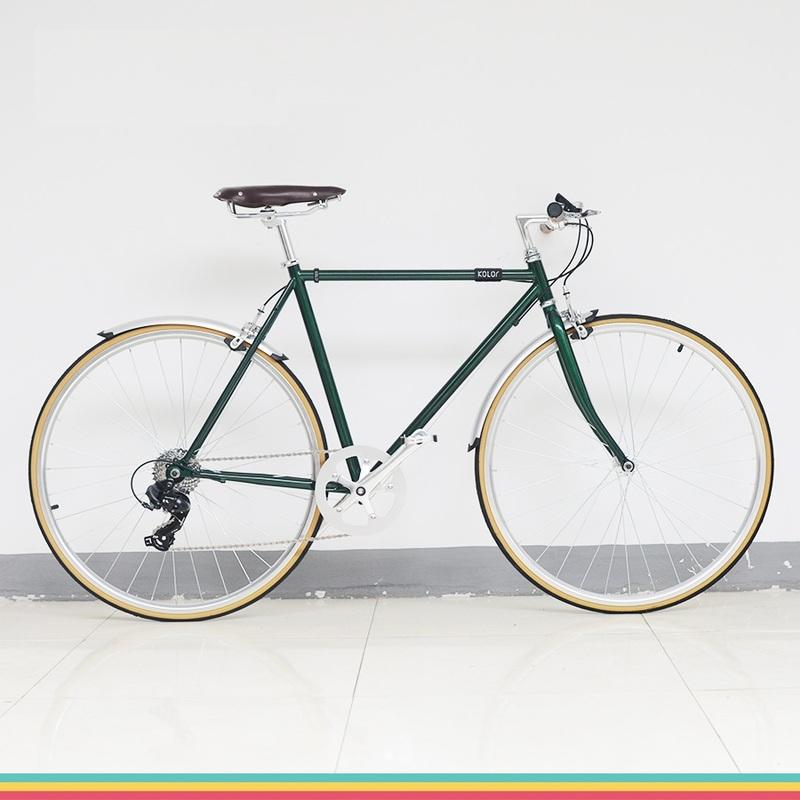Bicycle Front Rear Fender Retro Fixed Gear Bike 700C Road Bicycle Fender Plastic and Aluminum Liner Fender Silver Black