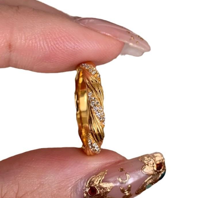 Vintage Antique Twist Diamond Ring Light Luxury Niche Design Temperament Retro Exquisite Index Finger Ring