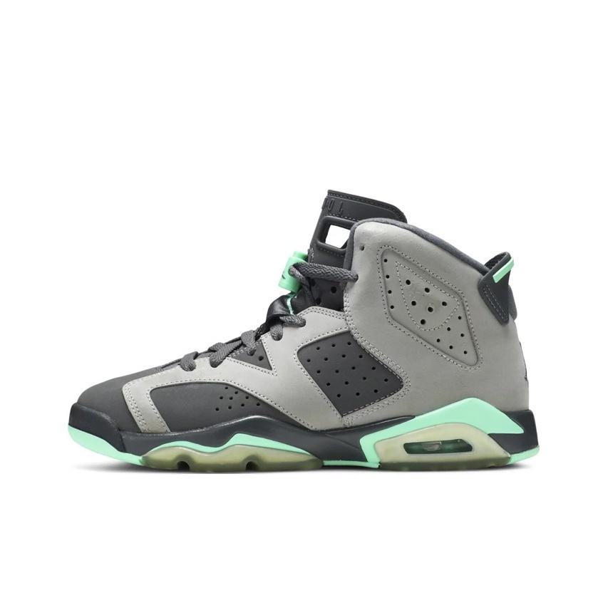 

Новые Jordan 6 Retro Green Glow GS 543390-005 38