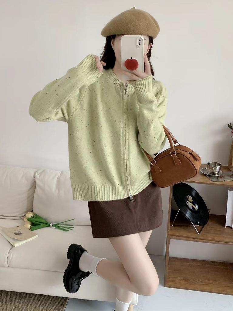 Crew Neck Short Sweater Jacket Women's Loose Autumn 2025 New Zipper Knitted Cardigan Loose Top Women's Trend