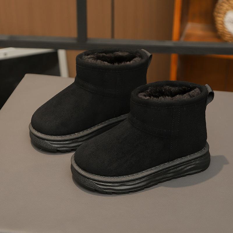 

Children s snow boots for boys and girls, winter slip-on plush-lined thickened short boots, cotton shoes, warm shoes with soft soles for older 25 чёрный