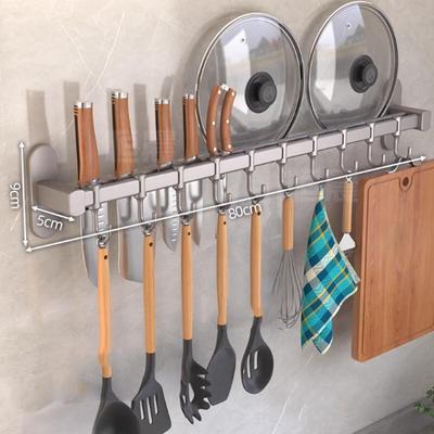 Závěsný regál pro kuchyňské úložné prostory bez vrtání