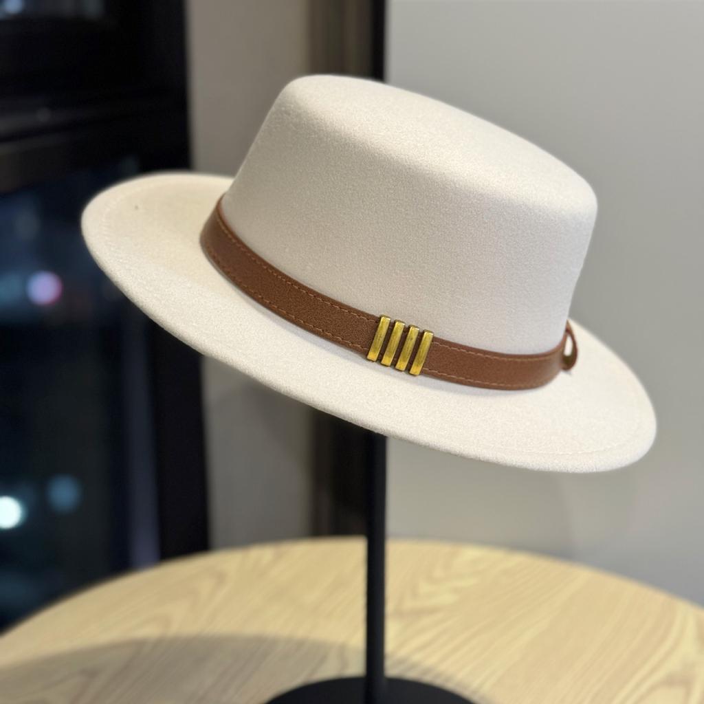 Hepburn Style French Belt Decorated Woolen Flat Top Hat for Women Autumn and Winter British Socialite Retro All Match Jazz Hat