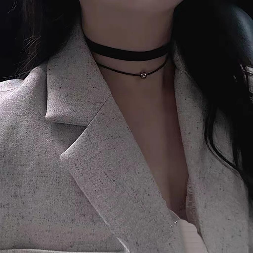 Simple, Sweet and Cool Punk Velvet Strap, Double-layer Stainless Steel Beads, Black Choker Collar, Neck Strap and Necklace for W
