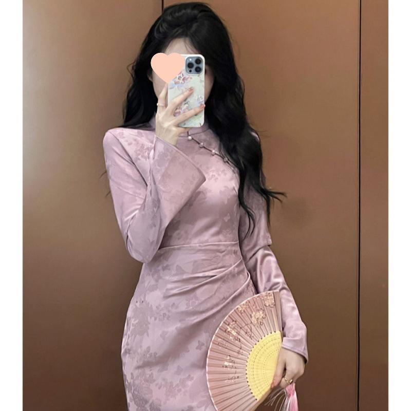 2026 Spring Collection: High-End Exquisite Women's Qipao Dress in Purple with Frog Buttons