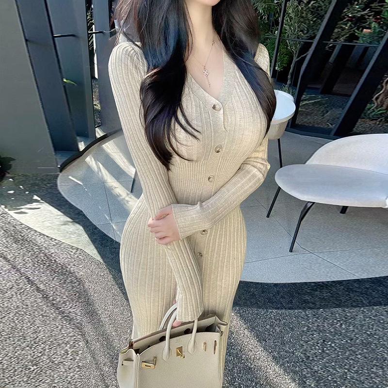 Elegant Slim-Fit Long-Sleeve Korean Knit Dress for Women