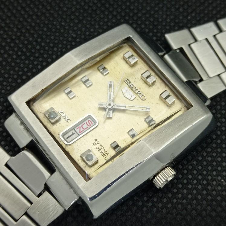 USED VINTAGE SEIKO 5 AUTOMATIC 6106C JAPAN MENS WATCH 621d-a415806-2 SKU621d-a415806
