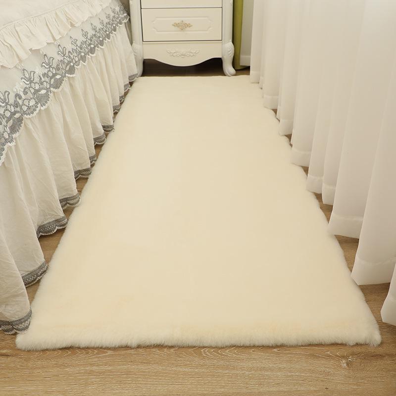Rabbit Fur Style Bedside Sofa & Coffee Chair Carpet - Perfect for Children's Room, Bathroom, or Entrance