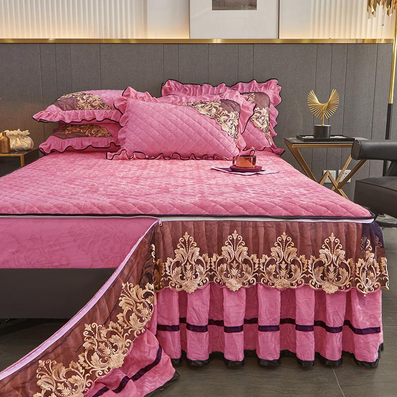 Thickened quilted bed skirt and fitted sheet two-in-one new style removable and washable winter velvet bedspread non-slip mattress protector