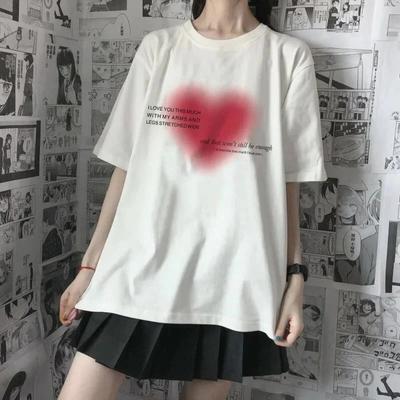 Camiseta feminina fofa Harajuku estampa de coração algodão anime carta top verão manga curta camiseta de algodão feminina