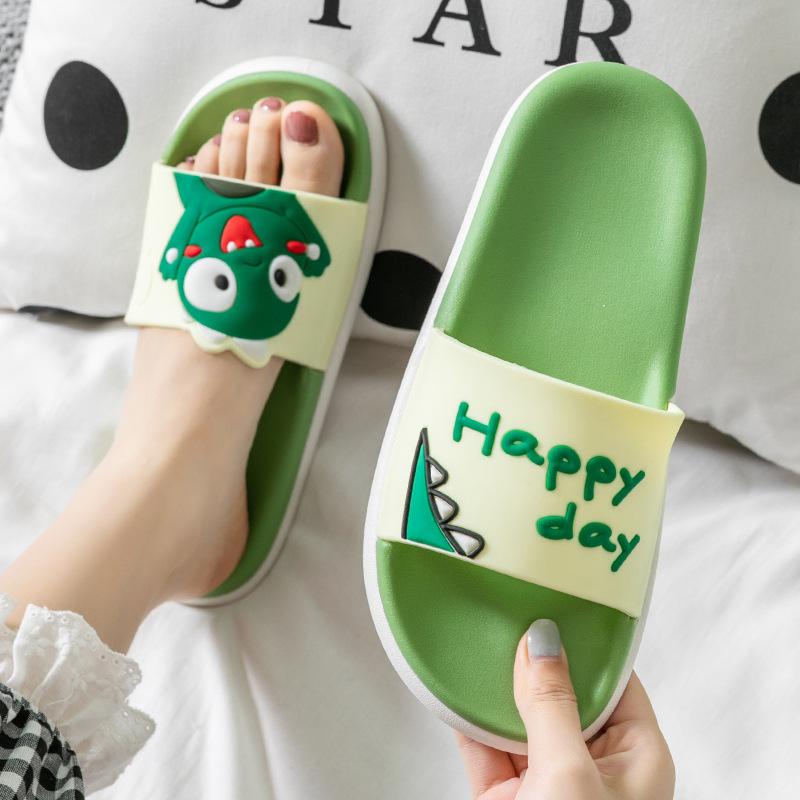 2025 neue Kinder Sommer kleiner Dinosaurier niedlicher Cartoon atmungsaktiv rutschfest PVC Hausschuhe