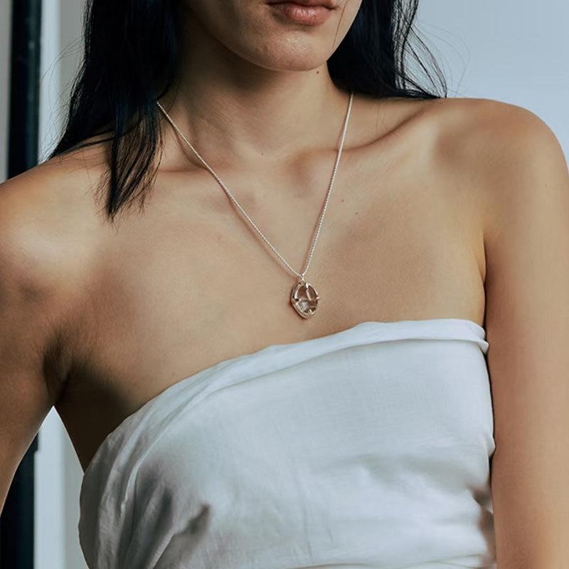 Geometry Oval Transparent Crystal Pendant Necklace For Women Niche Design Luxury Fashion Daily Jewelry Gifts