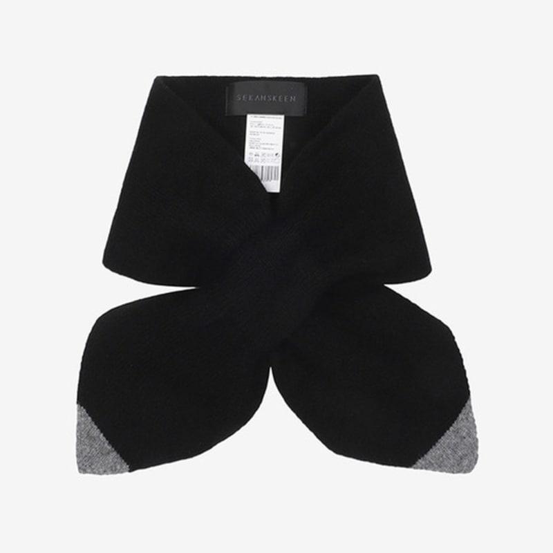 2NDSKIN 3D Knit End Color Petite Muffler