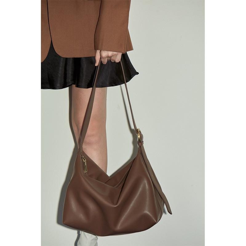 IELGY High-Quality Retro Bag Large-Capacity One-Shoulder Commuter Soft Leather Cross-Body Tote Bag