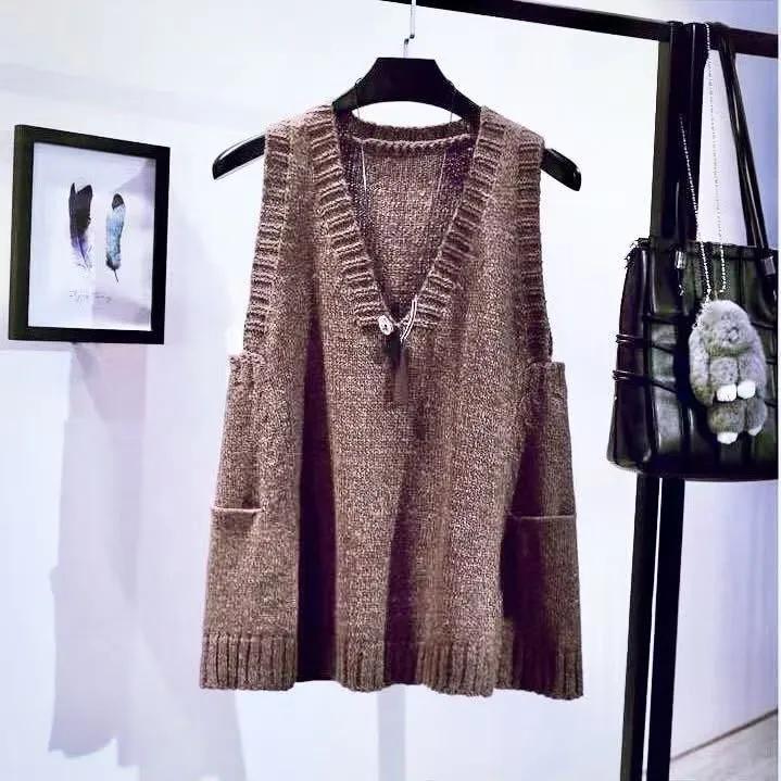 Completo taglie forti da donna per primavera e autunno, versione a trapezio del maglione lavorato a maglia, senza maniche, tasche, scollo a V, canottiera