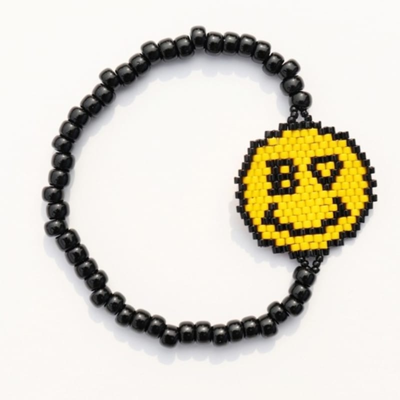 BONBEAU Delika Smile Charm Banding Bracelet Delika Bead Smile Charm Banding Bracelet