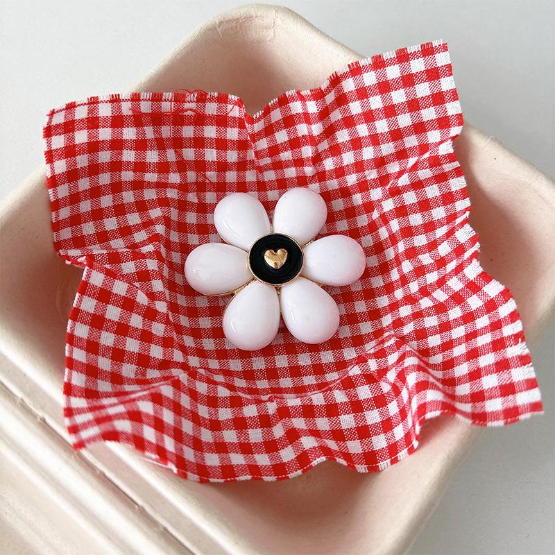 

Electroplated Color Flower Mobile Phone Airbag Bracket, Magnetic Back Sticker, Retractable Creative, Advanced Feeling, Drama Watching Desktop Bracket