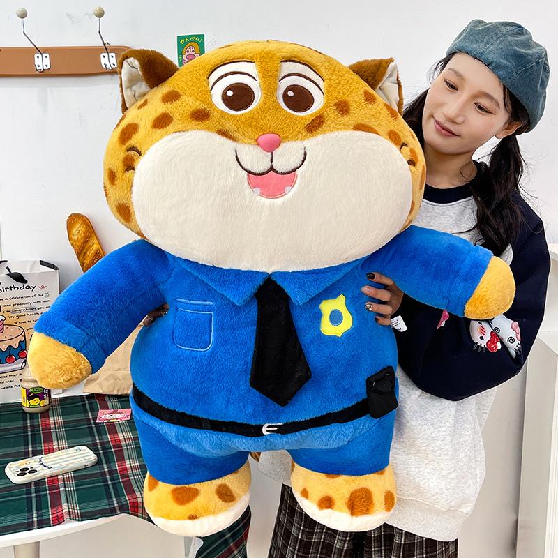 An adorable ‘Zootopia’ Officer Klawhauser soft toy, perfect as a gift for children, your girlfriend or as a car companion