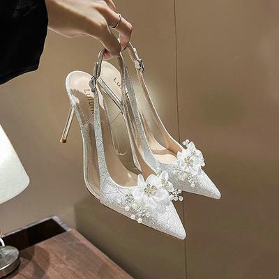Moda 2024 Novos Sapatos de Casamento Brancos Europeus e Americanos Sapatos de Noiva Salto Alto Feminino Bico Fino Sapato Único Feminino