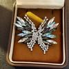 High-End Light Luxury Flower Brooch Female Heavy Industry Design Sense Animal Brooch Diamond Corsage Coat Clothing Accessories