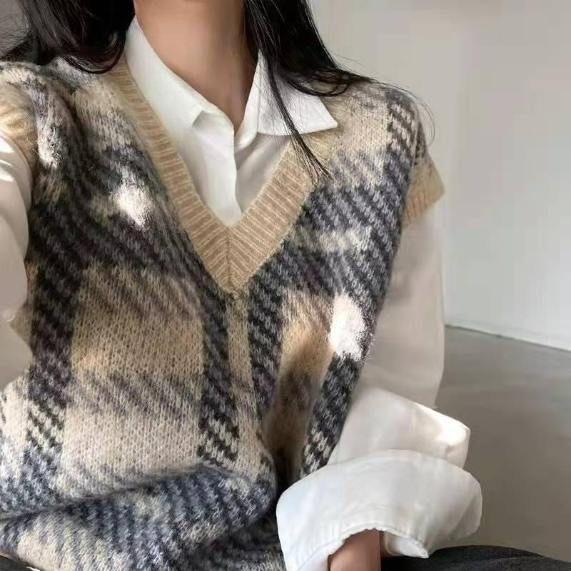 Women's Spring and Autumn Waistcoat Trend College Style Jacquard Loose Collar All-match Knitted Outer Wear