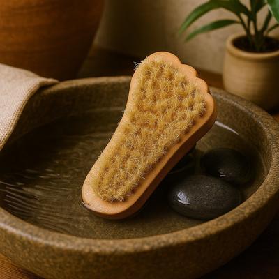 6x Exfoliating Body Brush Foot-Shaped Mini