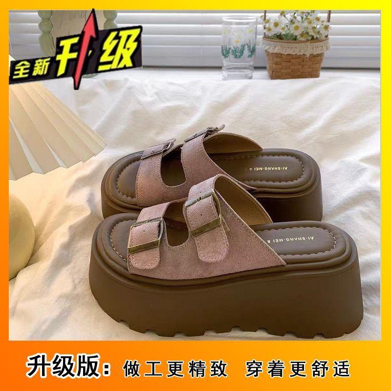 Fairy cool slippers are worn outside, which is popular in summer. Thick bottom increases height with skirts. One-word drag temperament female