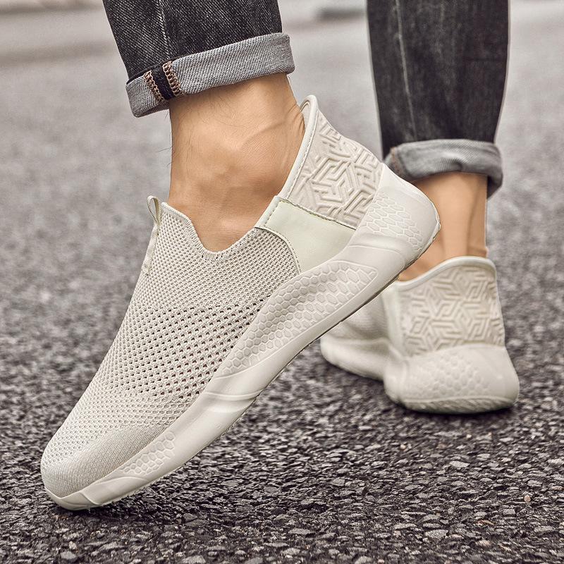 Men's shoes 2025 summer new one-foot casual sneakers middle-aged and elderly fly-woven mesh breathable anti-odor soft-soled shoes