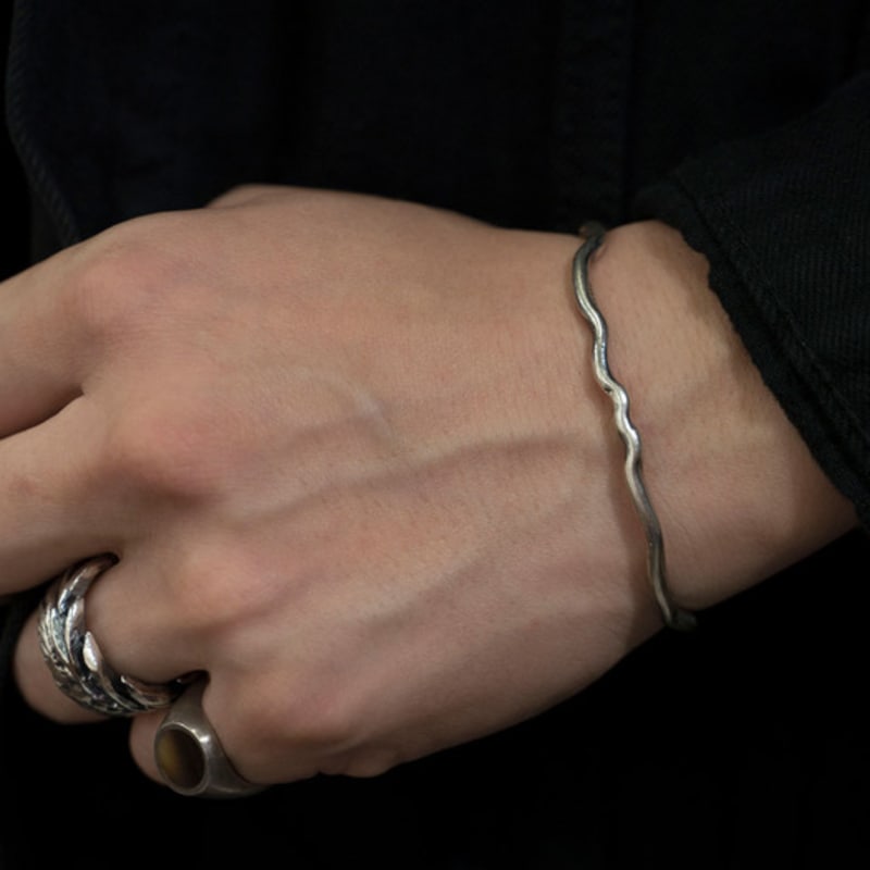 HARANG HR 237B_Silver Bangle Bracelet