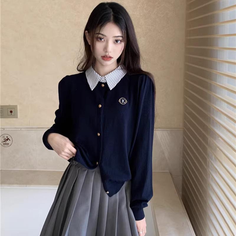 

Fake two-piece knitted cardigan 2025 autumn new retro college style wear slim and thin long sleeves One Size