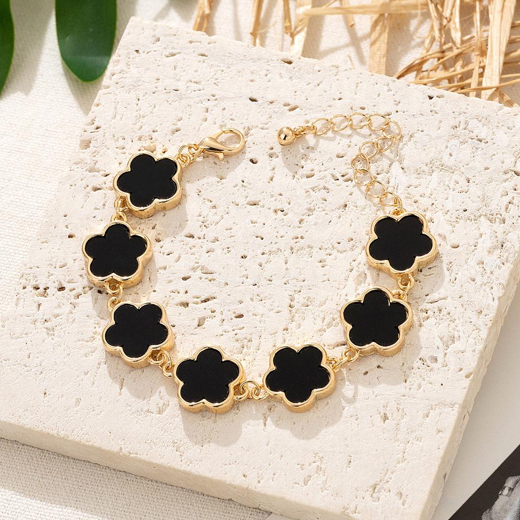 Stylish And Elegant Lucky Five-Petaled Flower Bracelet Female, Five-Leaf Flower