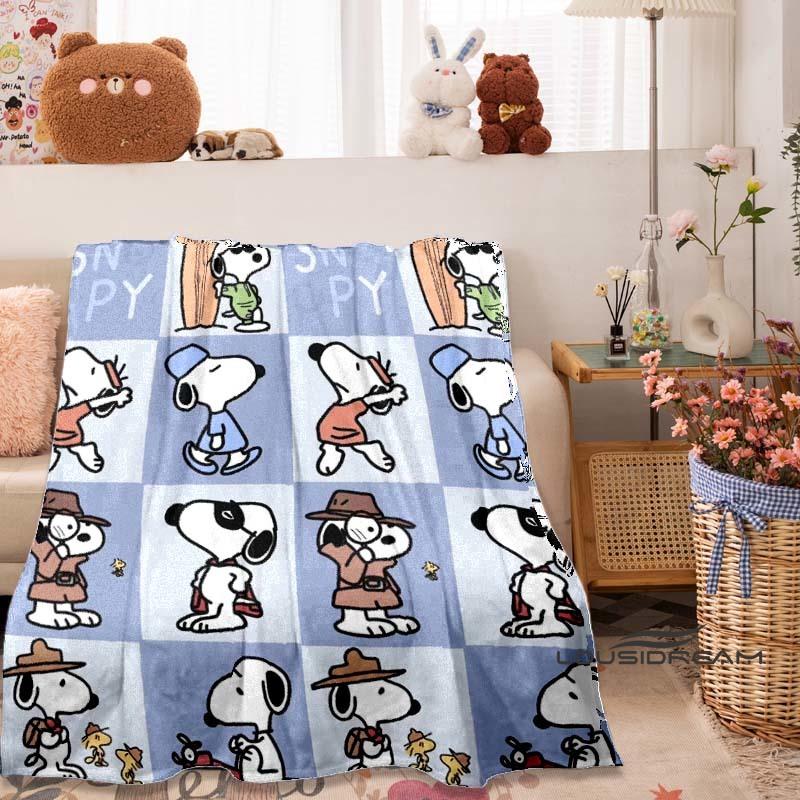 New Comic-Themed Snoopy Flannel Blanket — Ultra-Soft, Warm, and Plush Throw — Perfect for Home, Bedroom, Bed, Sofa, and Travel