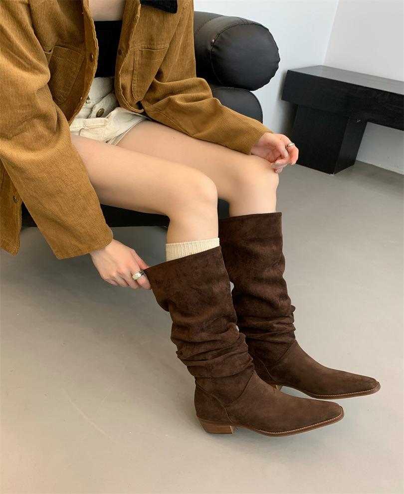 

Женские ковбойские сапоги 2025 рыцарские сапоги с острым носком на толстом каблуке весенне-осенние модели на среднем каблуке с высоким голенищем тонкие ретро тонкие сапоги-чулки 39 темно-коричневого