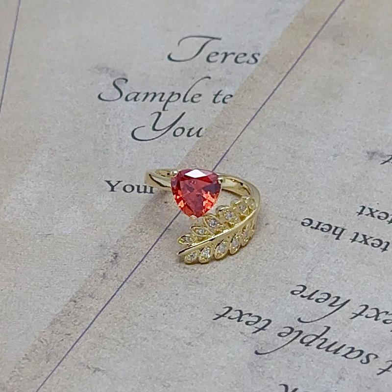 Korea Fashion Leaf  Yellow Gold Plated Red Zircon Love Ring Elegant Women Party Opening Ring Luxury Accessories