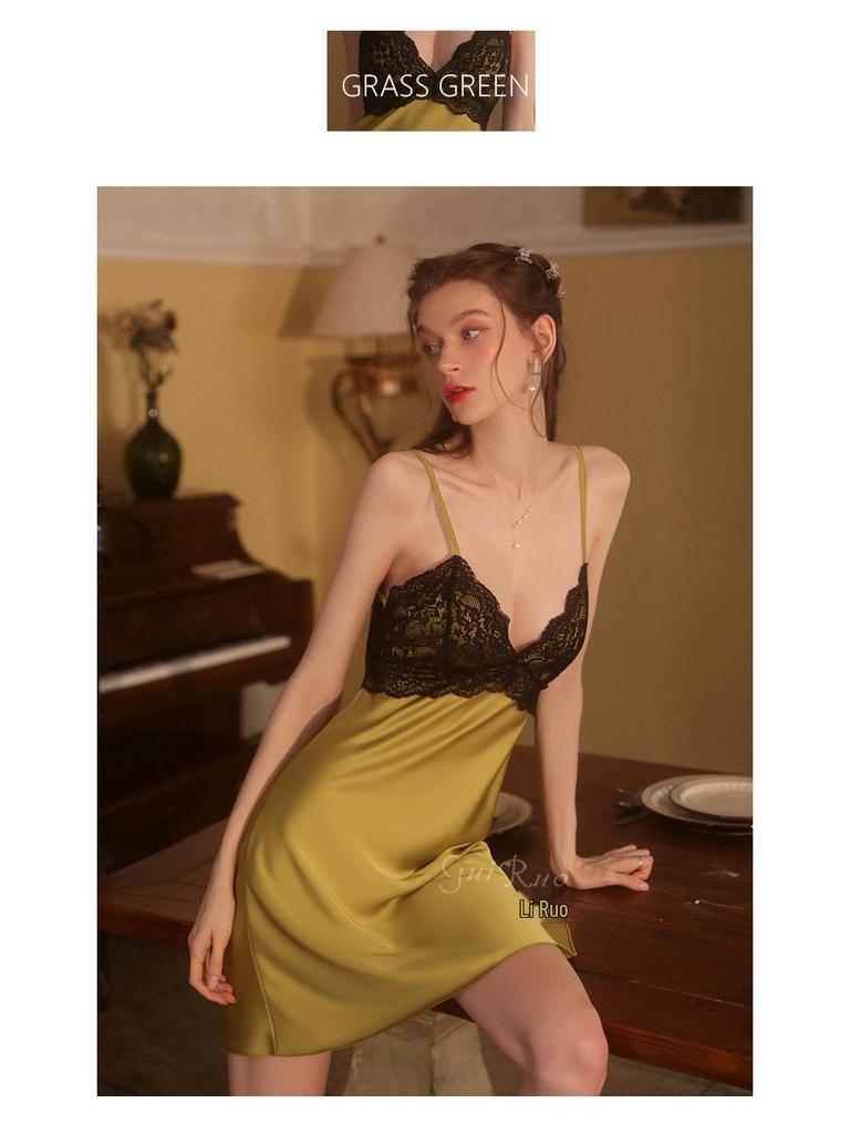 Stunning Satin Lace Backless Tie-Waist Camisole Nightgown Robe with Padding