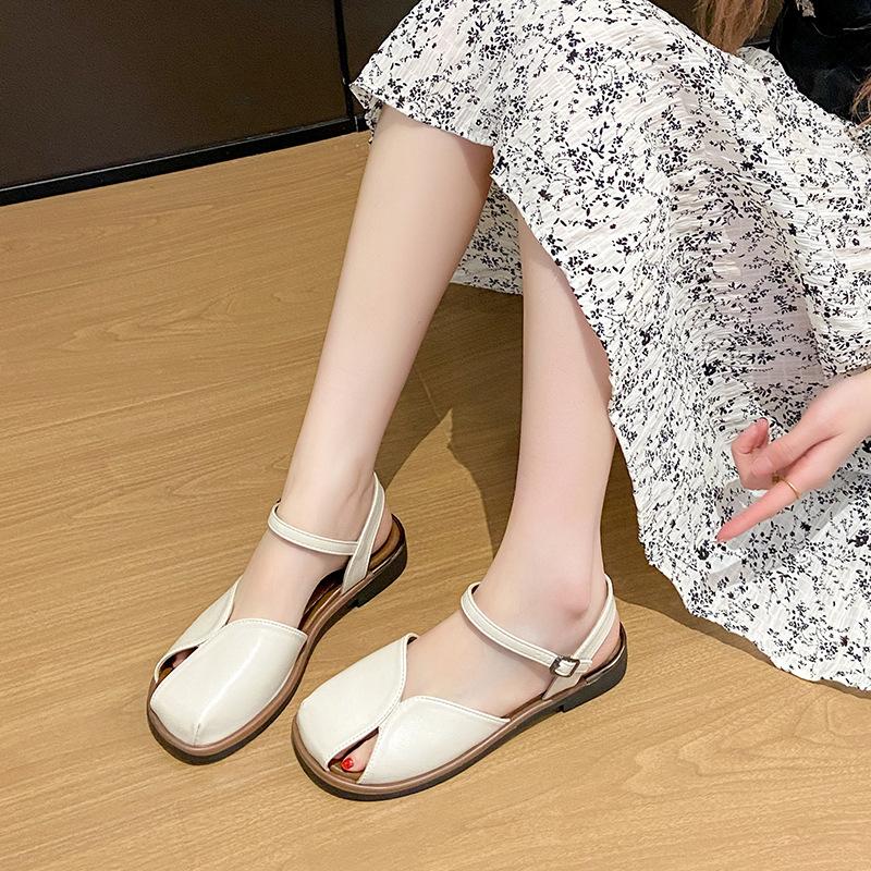 Fashion Baotou Sandals Buckle Strap Comfort Shoes for Women Summer Flat Clear Low Fashion New Closed sandalias de mujer sandalias planas
