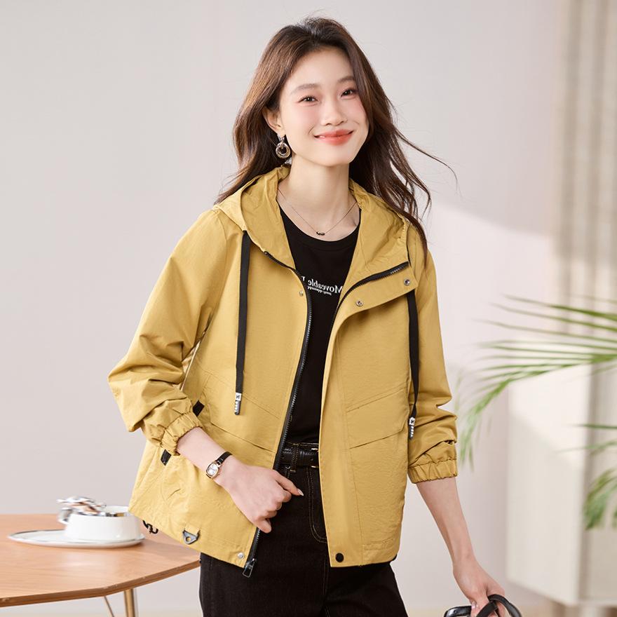 Short Coat Women's New Spring and Autumn Small Man Korean Version Loose Casual Versatile Age-reducing Hooded Jacket Top
