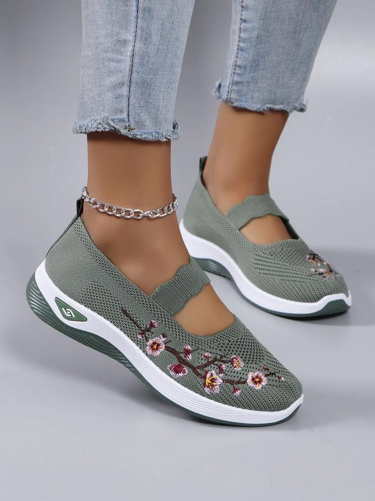 2026 Women's Spring Breathable Mesh Flat Shoes Casual Sport Mom Shoes Comfortable Slip-On Shoes zapatillas de mujer