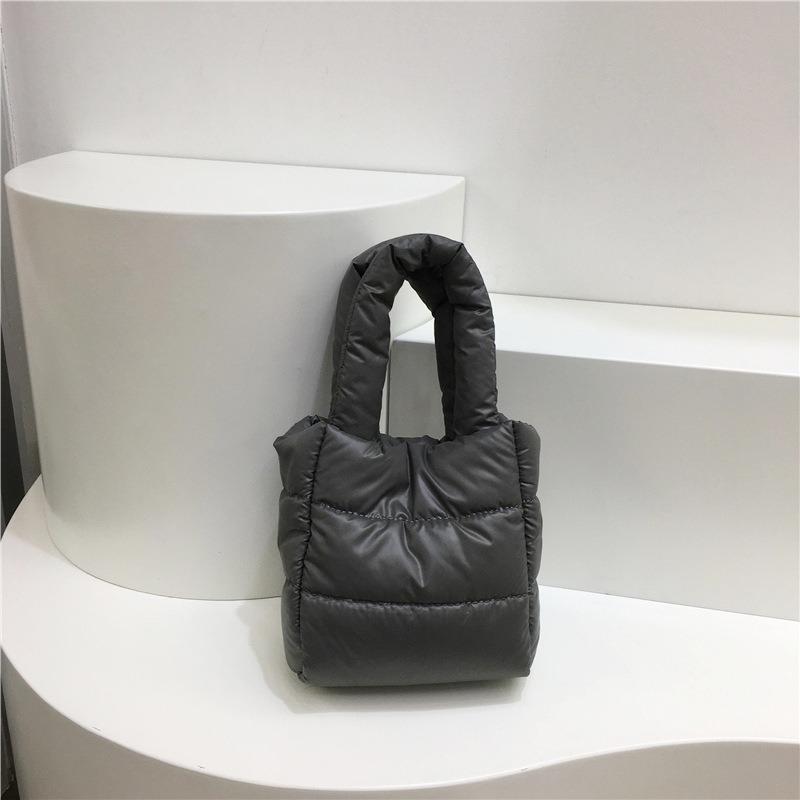 

Мягкий восковой пуховик с пышными складками, милый, с индивидуальностью, повседневный, с вышивкой нитками, маленькая портативная женская сумка-мессенджер серый