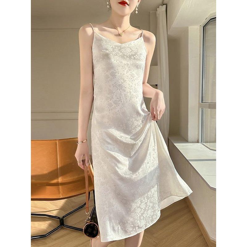 Seidiger Satin Trägerrock für Damen im Sommer Neu Jacquard Sexy Vielseitiges Kleid High-End Leichter Luxus Midilanger Damenrock