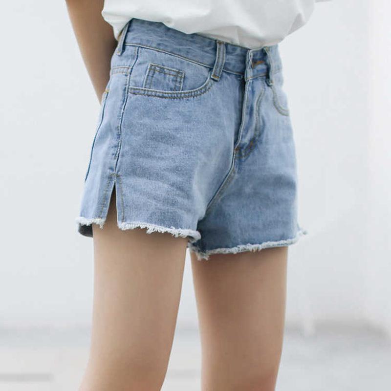 Skinny Fashionable and Versatile Light-colored Denim Shorts Female Summer Thin Section High-waisted Wide-legged Raw Edge Thin A-line Open Pants