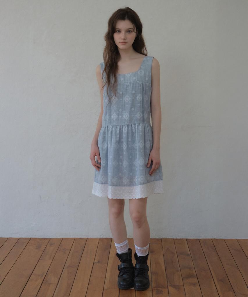 Aueonoseuteljia Mori Embroidered Pintuck Dress_Blue(O26Ops02)