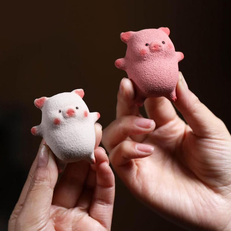 Purple Clay Tea Pet Pig Piggy Figurine Mini Pig Ornament Attract Wealth Feng Shui Sculpture Home & Office Decoration Collection