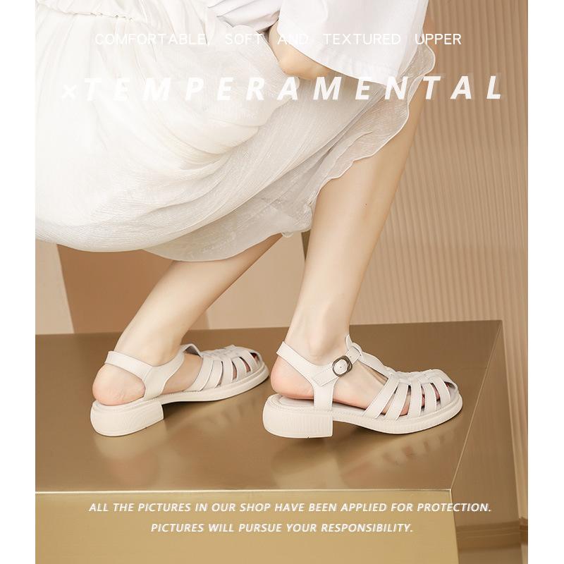 Mode Äkta Läderskor Kvinna 2025 Gladiatorsandaler Ankelspänne Utskurna Tofflor Korsvävd Flipflops Damer Låga Klackar Sandaler