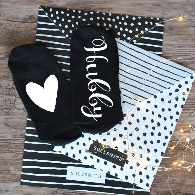 

Hubby Wifey Mr Mrs Love Socks Honeymoon Newlywed Couples Just Married Wedding bridal shower Engagement 1st First christmas Gift