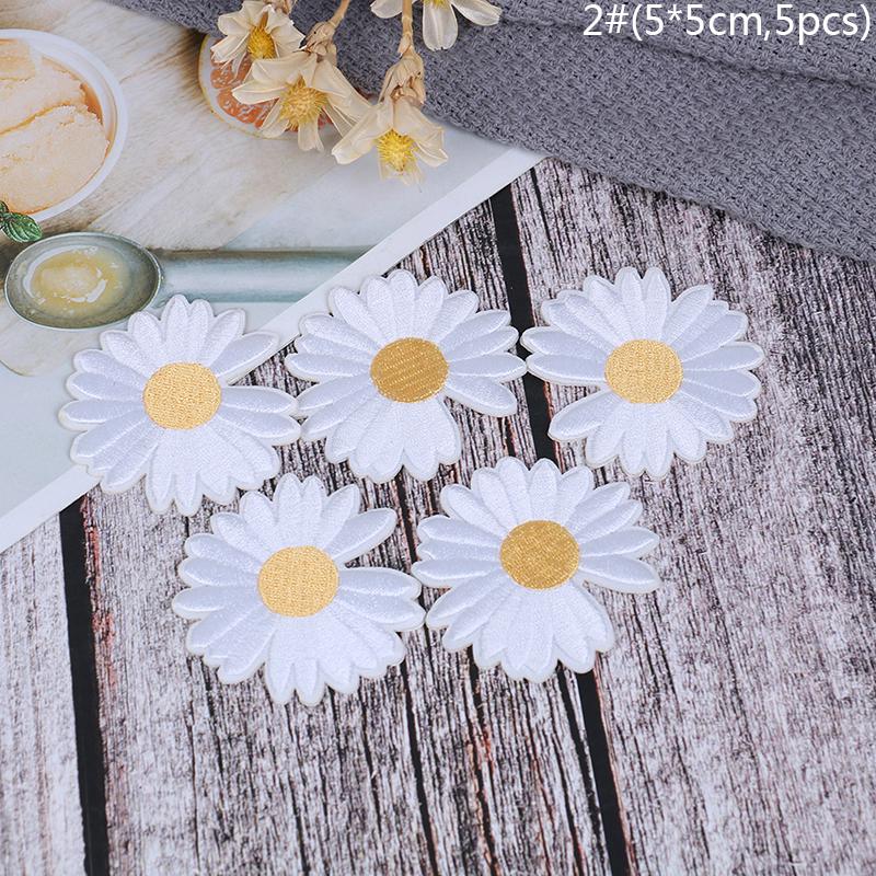 5Pc Sun Flower Daisy Sew On/Iron On Embroidered Patch Diy Craft Clothes Applique