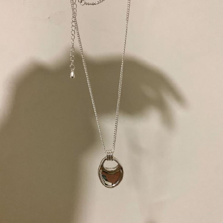 Sophisticated Black Heart Rope Necklace Featuring a Simple Alloy Pendant Multifuntional Fashion Accessory for Daily