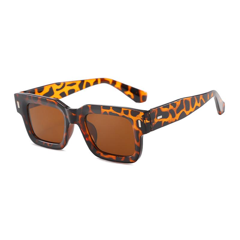 New Women's Rice Nail Square Sunglasses Retro UV400 Eyewear Trendy Sunshade Shades Personalized Eyeglasses