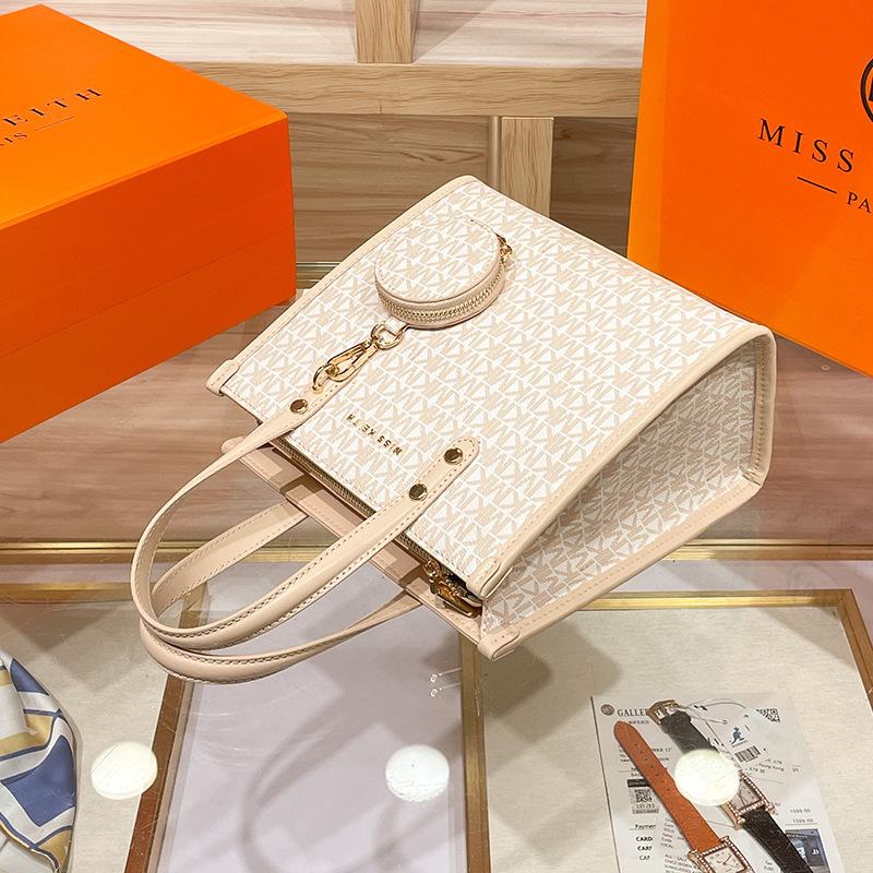 2024 Summer New Niche Design High-End Letter Print Handbag for Women, Large Capacity Single Shoulder Crossbody Tote Bag